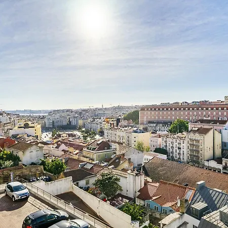Апартаменты Whome Lisbon's Horizon Retreat, A View To Remember Лиссабон